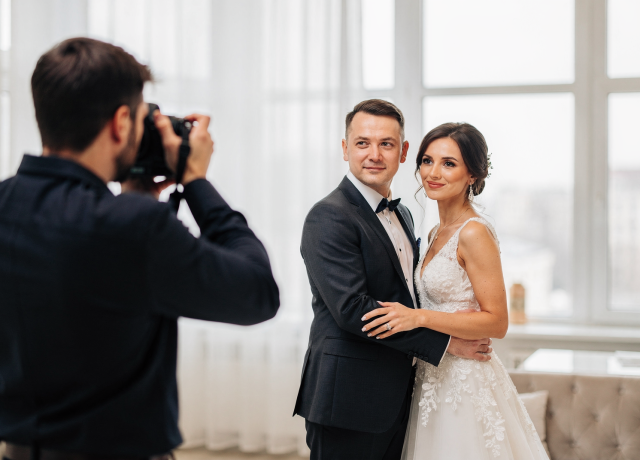 Как выбрать свадебного фотографа: чек-лист для пары